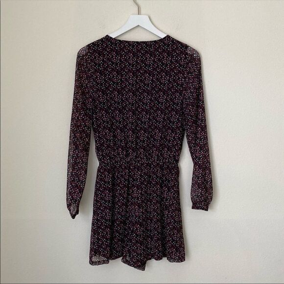 ✨ Express Multicolor Sheer-Overlay Romper✨ - Picture 4 of 5